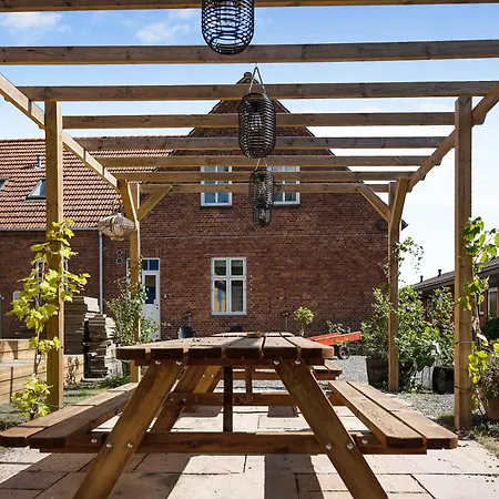 Lovely At Solgaarden 4 アパート *